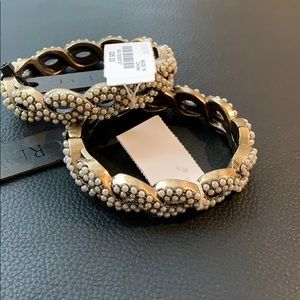 Beautiful pearl and gold bracelet JCrew
